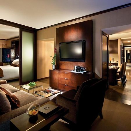 Vdara Hotel & Spa At Aria Las Vegas By Suiteness Экстерьер фото