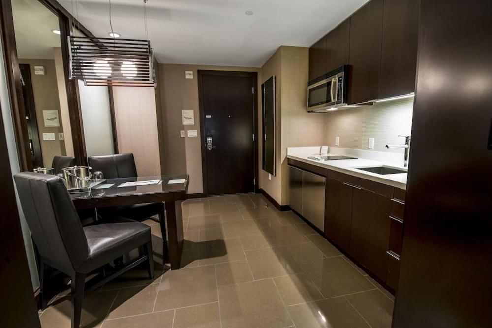 Vdara Hotel & Spa At Aria Las Vegas By Suiteness Экстерьер фото